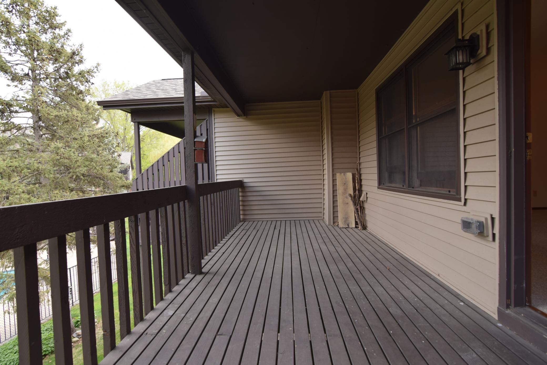 11039 Oregon Circle Bloomington, MN 55438 - Photo 10 of 32