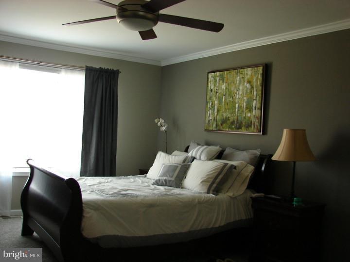 7 Hansom Drive Columbus, NJ 08022 - Photo 9 of 13 Bedroom - Main