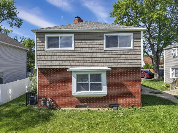 $250,000 | 1122 East 23rd Avenue, Columbus, OH 43211