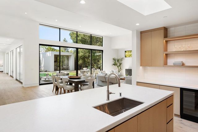 $6,350,000 | 520 Hobart Street, Menlo Park, CA 94025