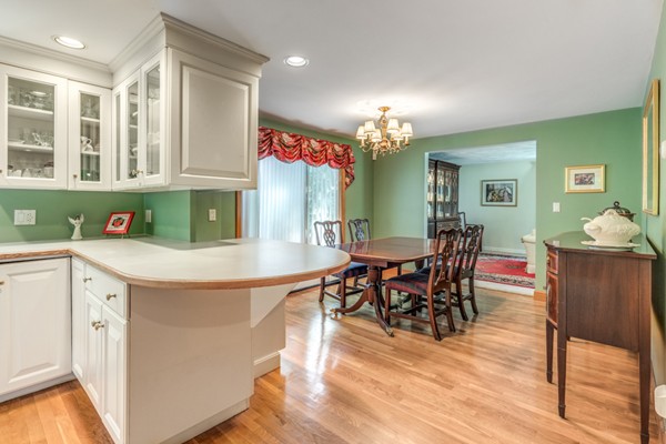 67 Maple Ridge Road Reading, MA 01867 - Photo 12 of 29