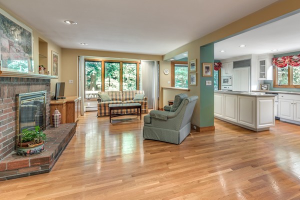 67 Maple Ridge Road Reading, MA 01867 - Photo 13 of 29