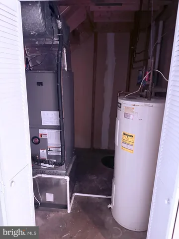 $2,500 | 8625 Point Of Woods Drive, Manassas, VA 20110