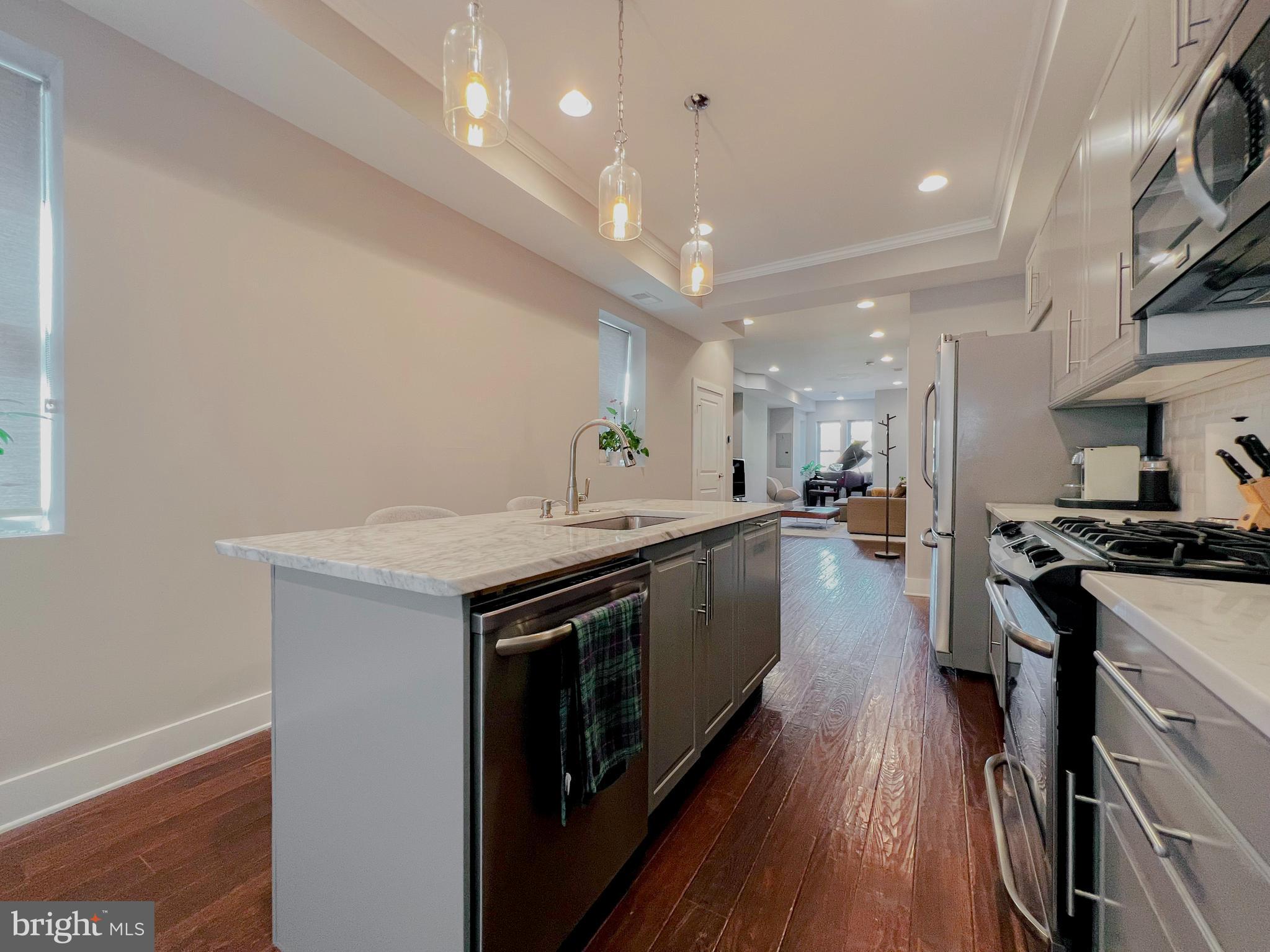 16 R Street Northwest, Unit 2 Washington, DC 20001 - Photo 12 of 47