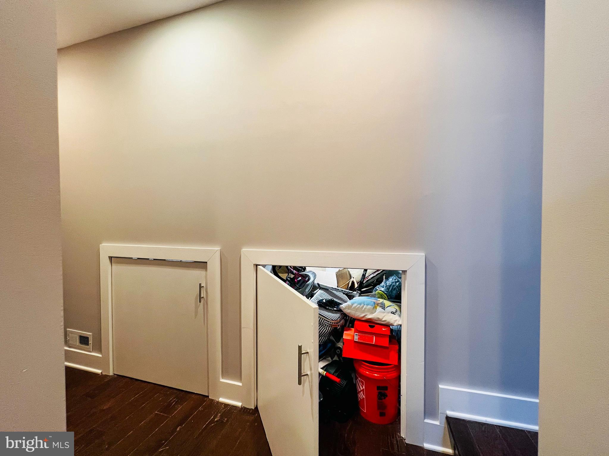 16 R Street Northwest, Unit 2 Washington, DC 20001 - Photo 39 of 47