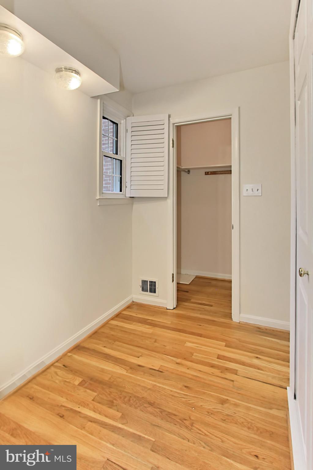 9710 Ranger Road Fairfax, VA 22030 - Photo 15 of 30 Bedroom (Master)