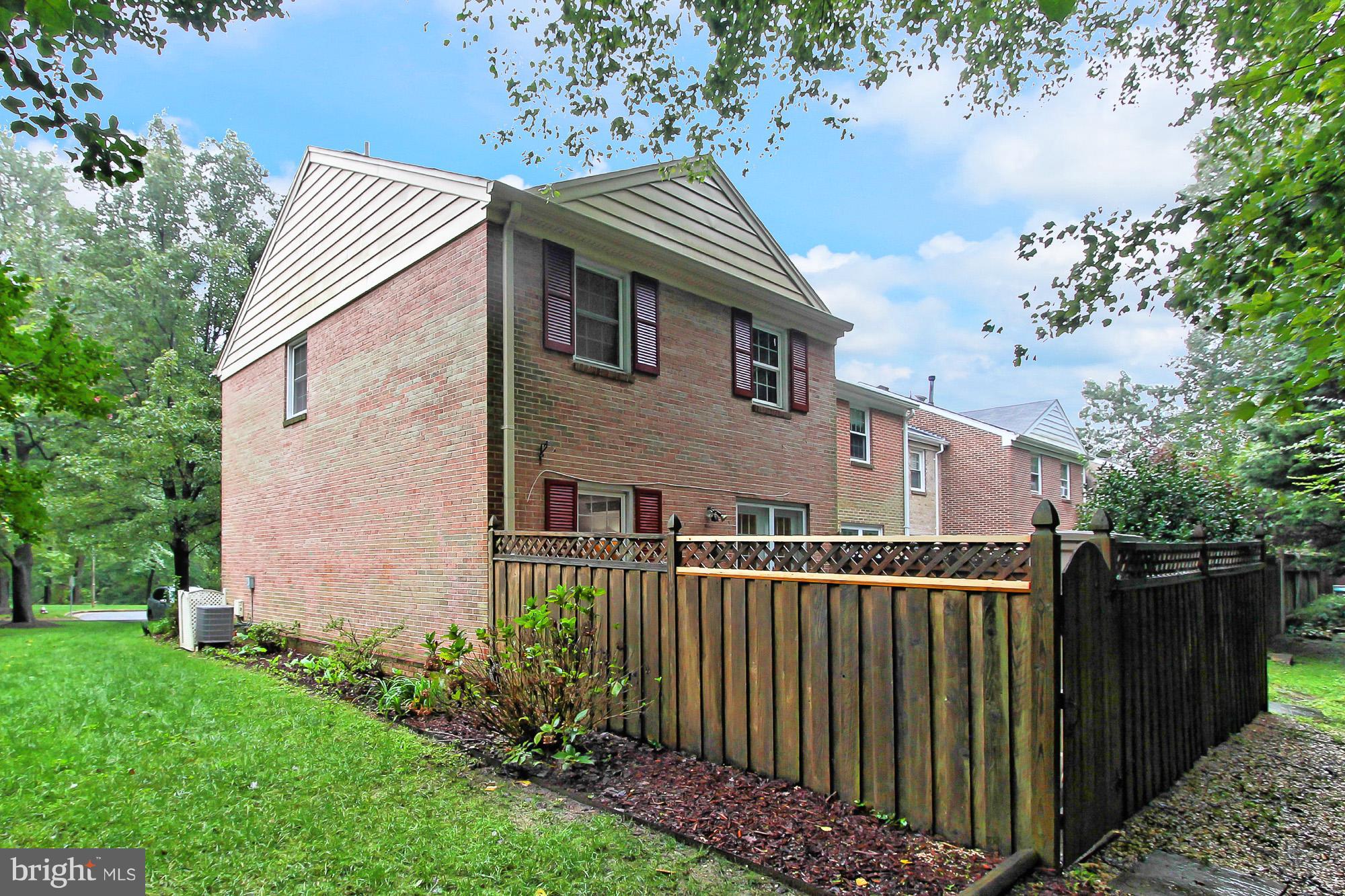 9710 Ranger Road Fairfax, VA 22030 - Photo 25 of 30 Exterior (Rear)