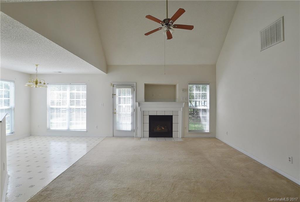 12528 Cardinal Point Road Charlotte, NC 28269 - Photo 5 of 16 Gallery Image 5