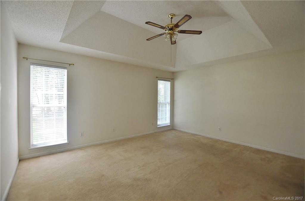12528 Cardinal Point Road Charlotte, NC 28269 - Photo 8 of 16 Gallery Image 8