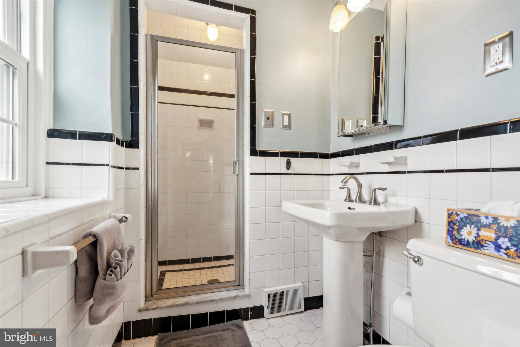 143 Sutton Road Ardmore, PA 19003 - Photo 17 of 35 Primary bathroom