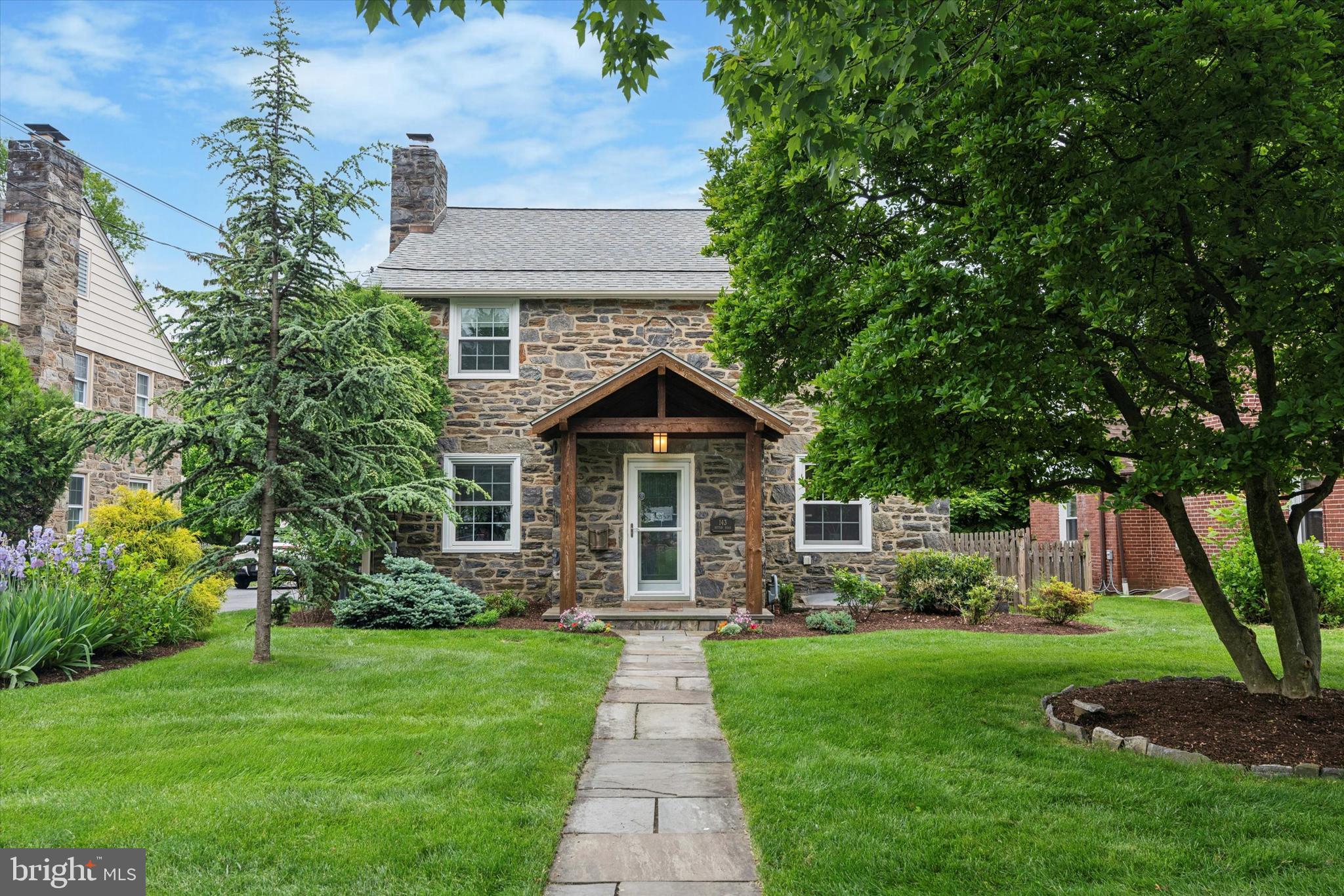 143 Sutton Road Ardmore, PA 19003 - Photo 2 of 35