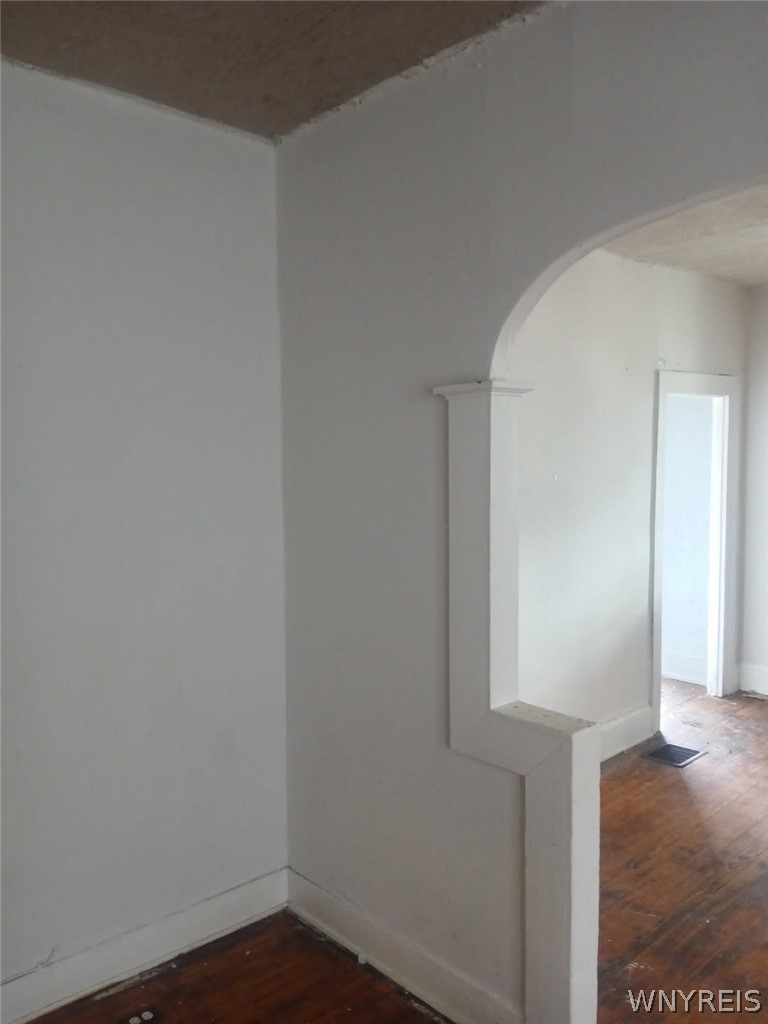 214 Rhode Island Street Buffalo, NY 14213 - Photo 5 of 23