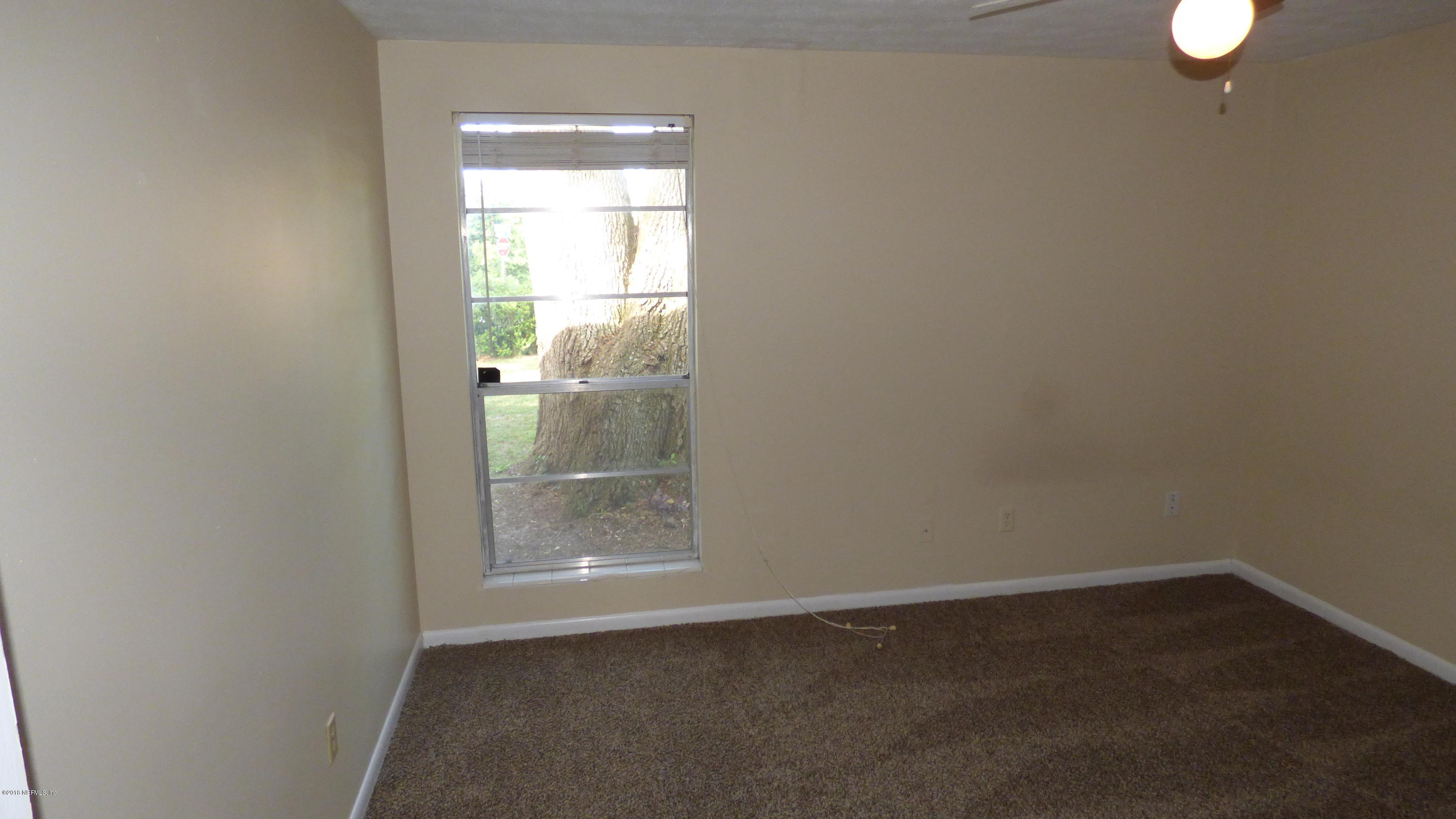 10426 Dobell Road Jacksonville, FL 32246 - Photo 9 of 15 P1120807