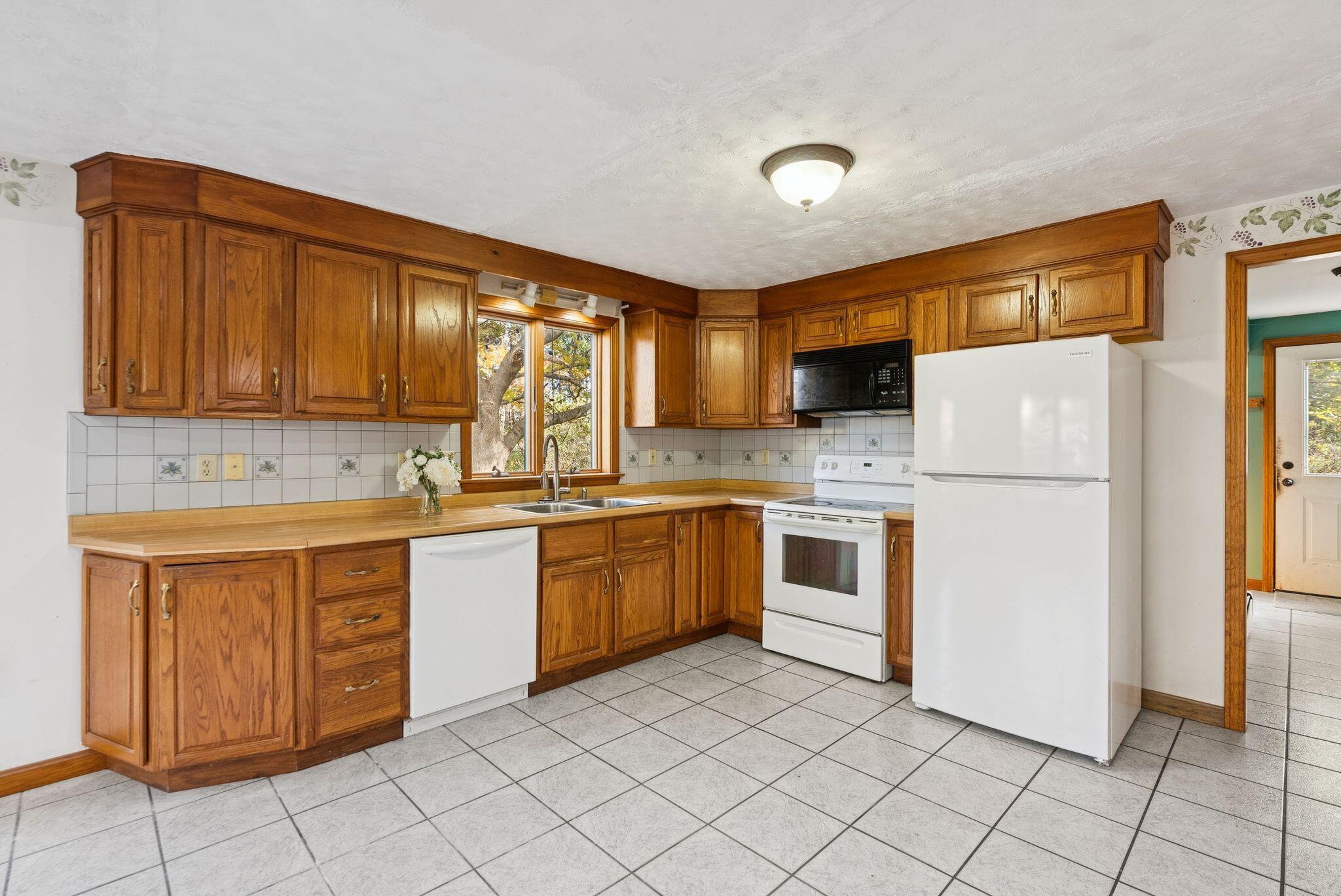 190 Pleasant Hill Road Scarborough, ME 04074 - Photo 32 of 47 30_DSC07348