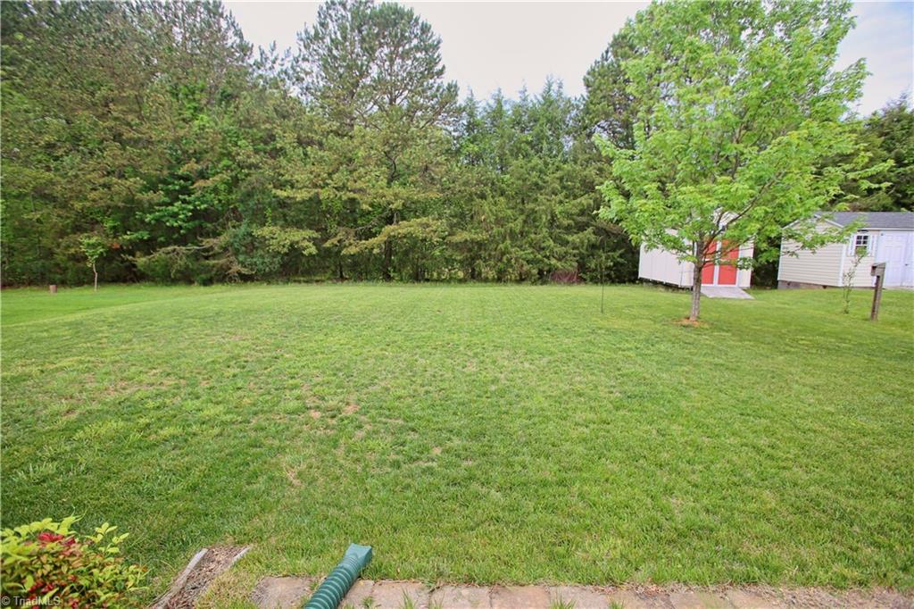 5409 Broadleaf Road Summerfield, NC 27358 - Photo 24 of 27 Gallery Image 24