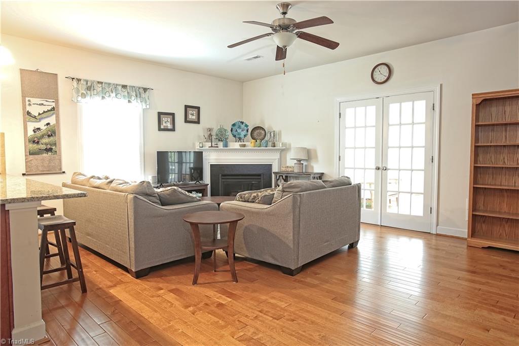 5409 Broadleaf Road Summerfield, NC 27358 - Photo 3 of 27 Gallery Image 3