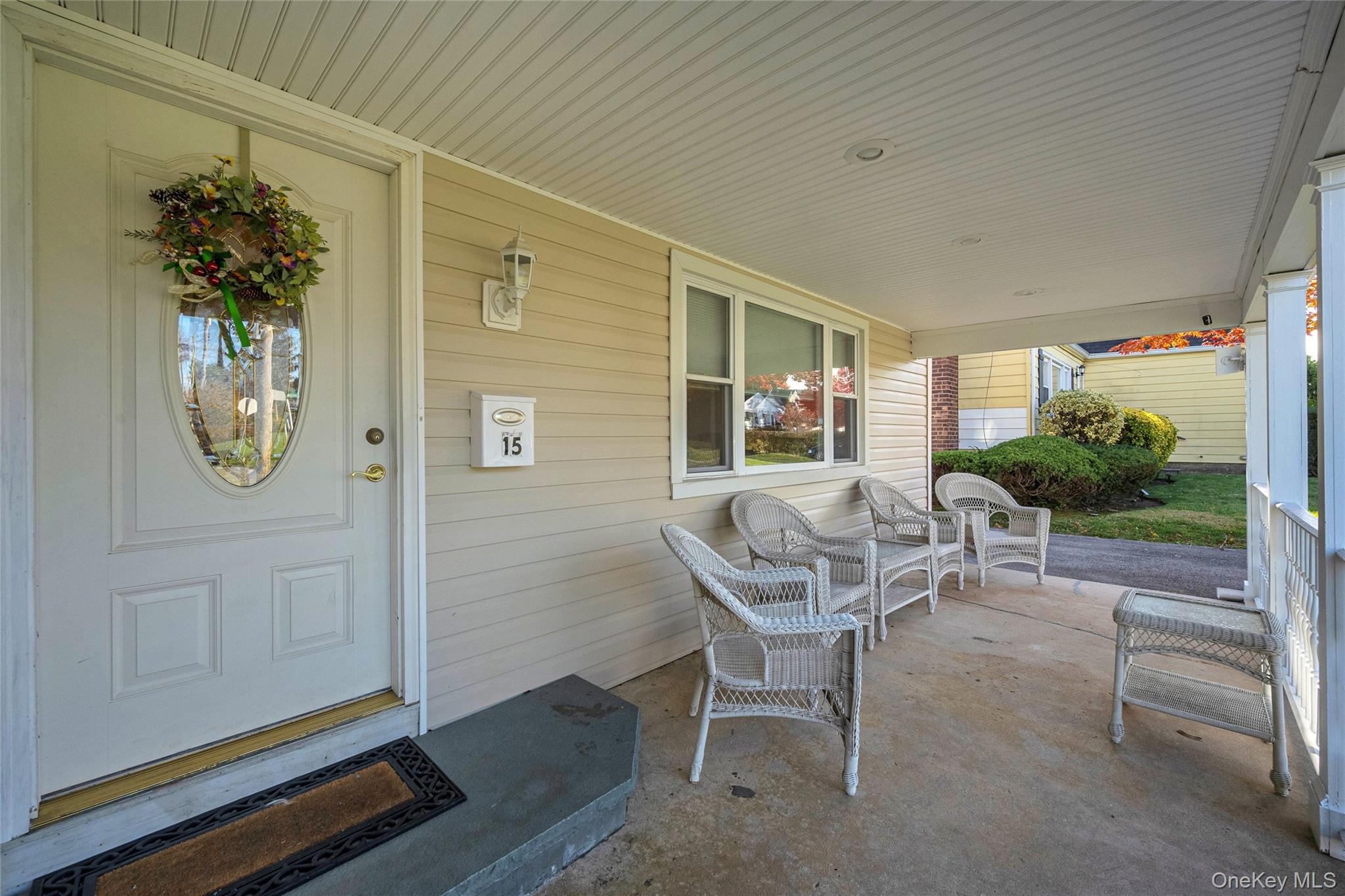 15 Andrew Road Eastchester, NY 10709 - Photo 3 of 22