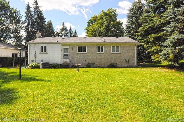 44670 West 10 Mile Road Novi, MI 48375 - Photo 25 of 25 25_Back.jpg
