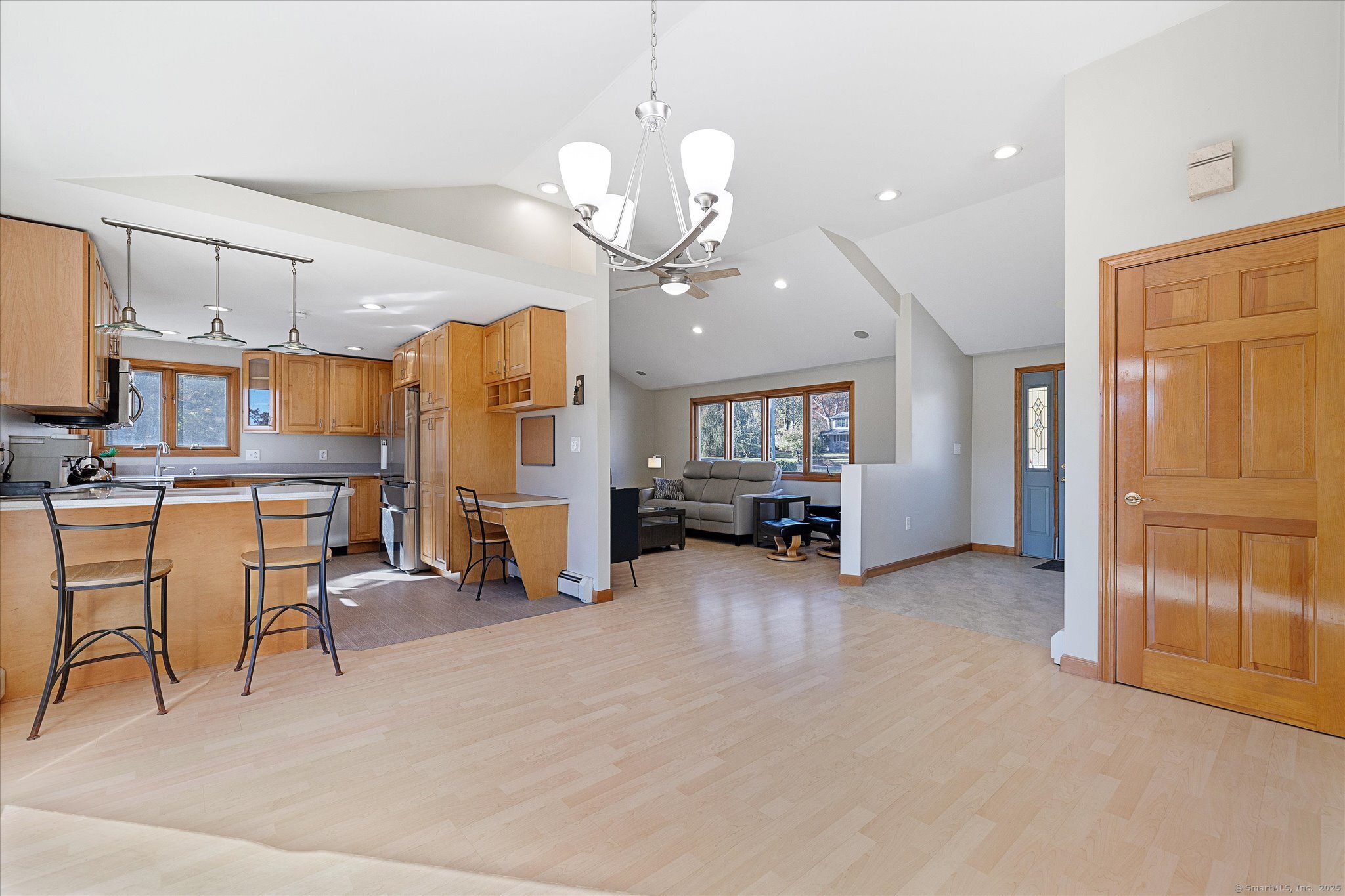 827 Thompson Road Thompson, CT 06277 - Photo 14 of 39