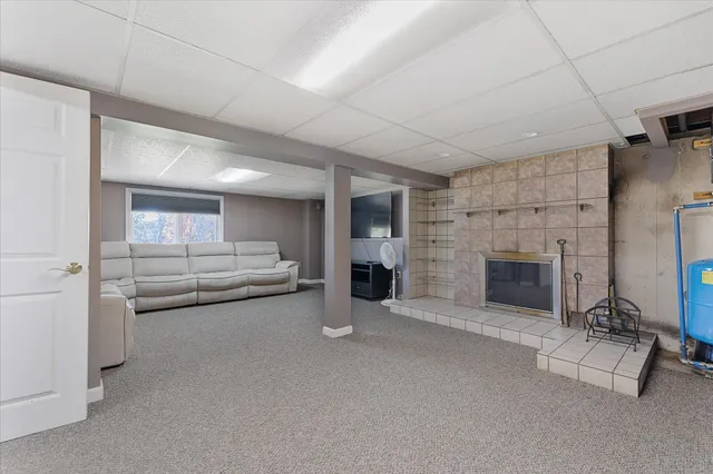 $559,900 | 827 Thompson Road, Thompson, CT 06277