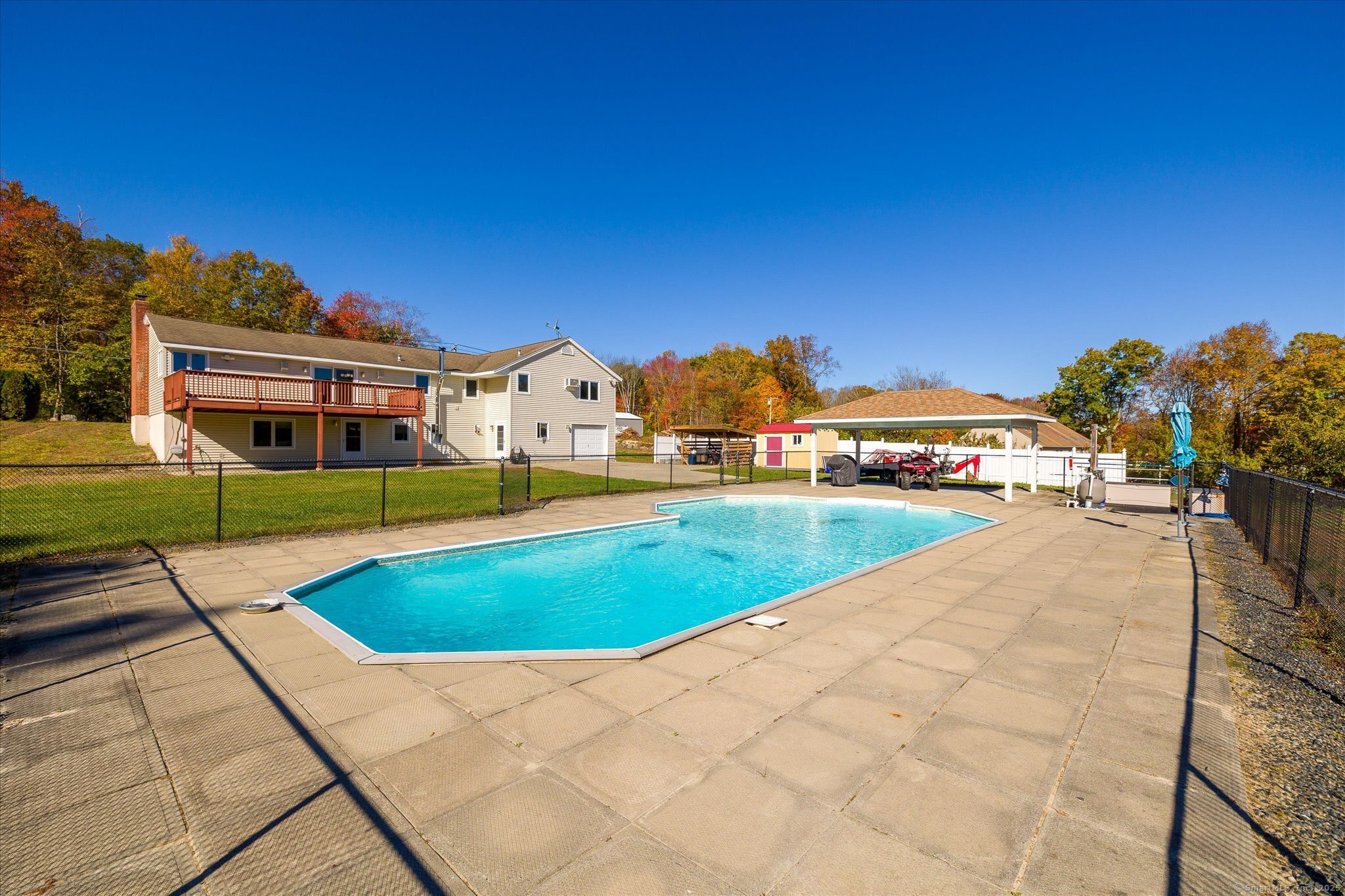 827 Thompson Road Thompson, CT 06277 - Photo 6 of 39