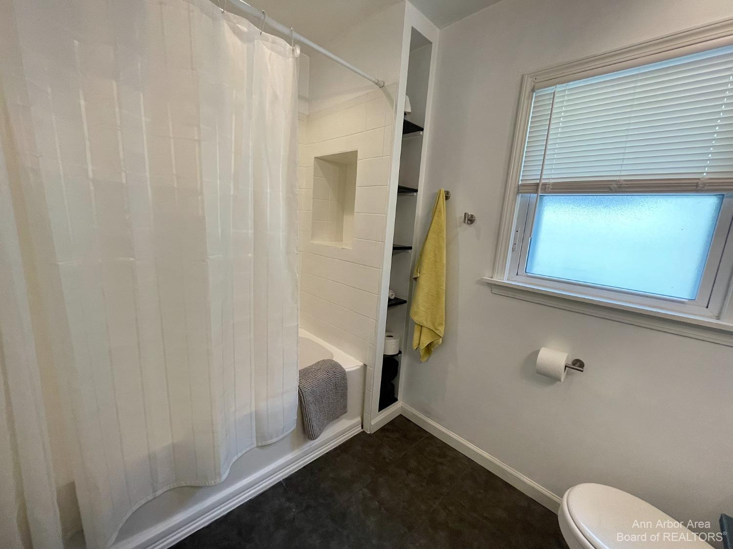 550 Stratford Road Ferndale, MI 48220 - Photo 11 of 14 Photo 11