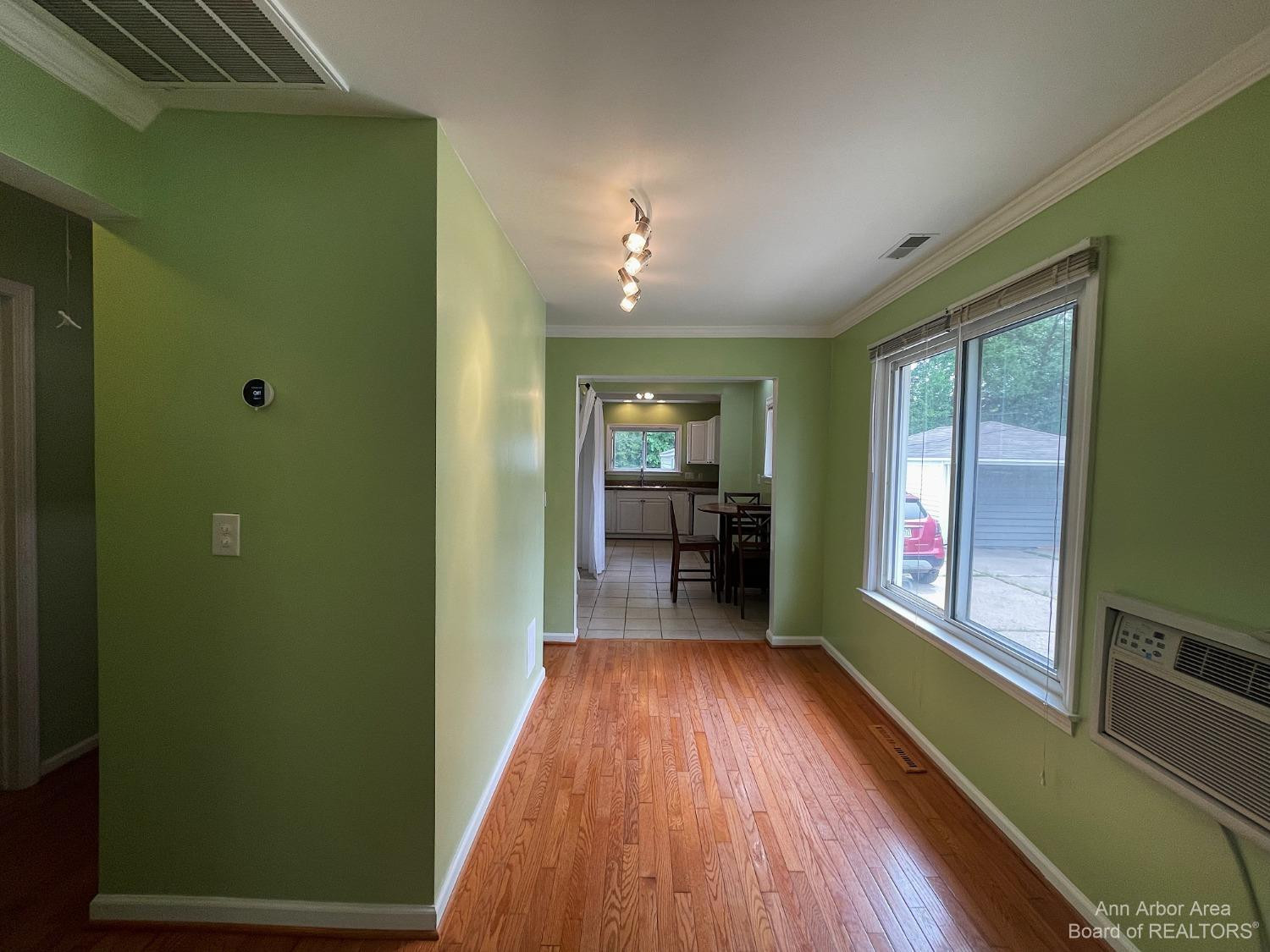550 Stratford Road Ferndale, MI 48220 - Photo 6 of 14 Photo 6