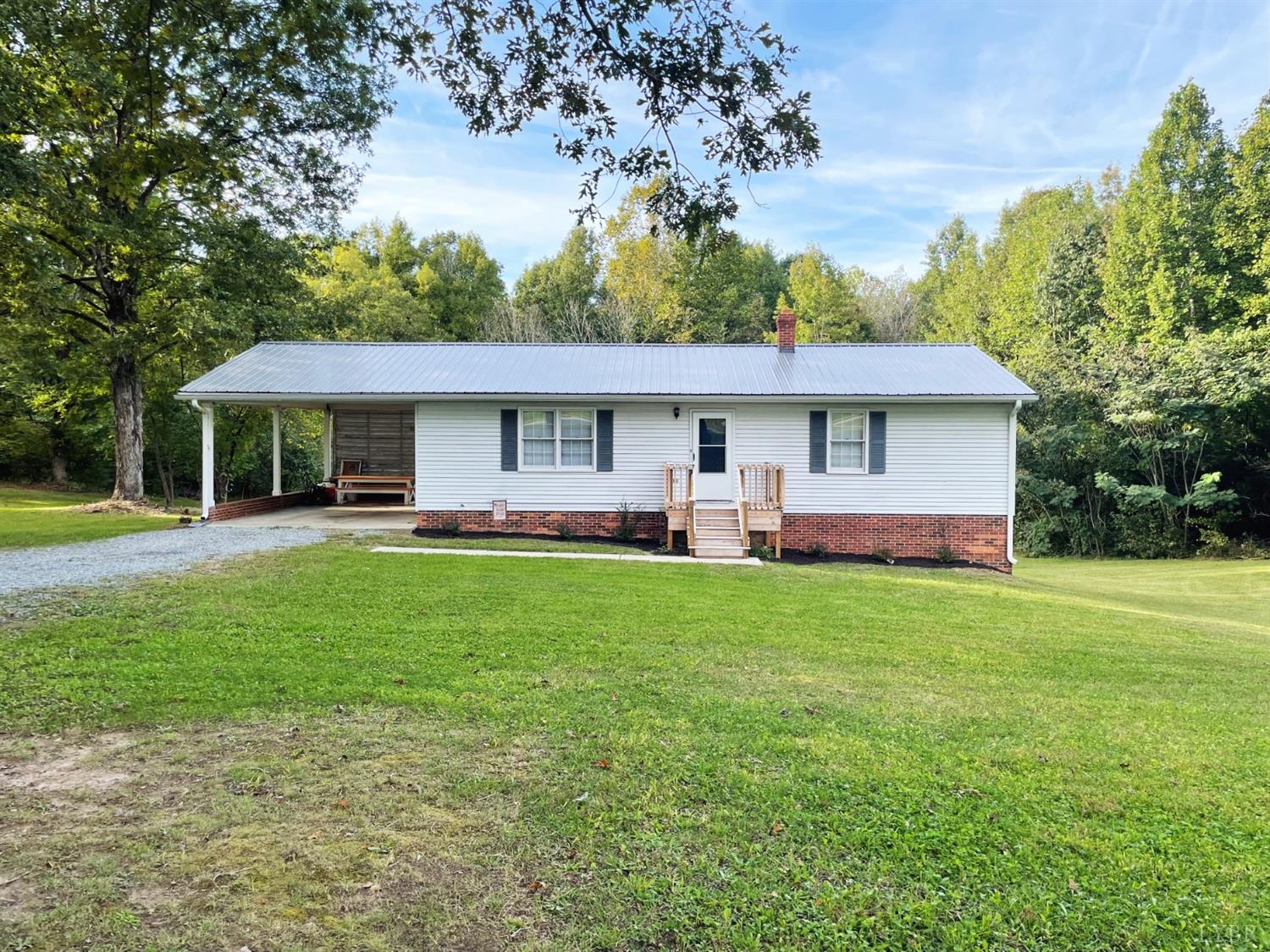 8154 Philpott Road South Boston, VA 24592 - Photo 1 of 34 Gallery Image 1