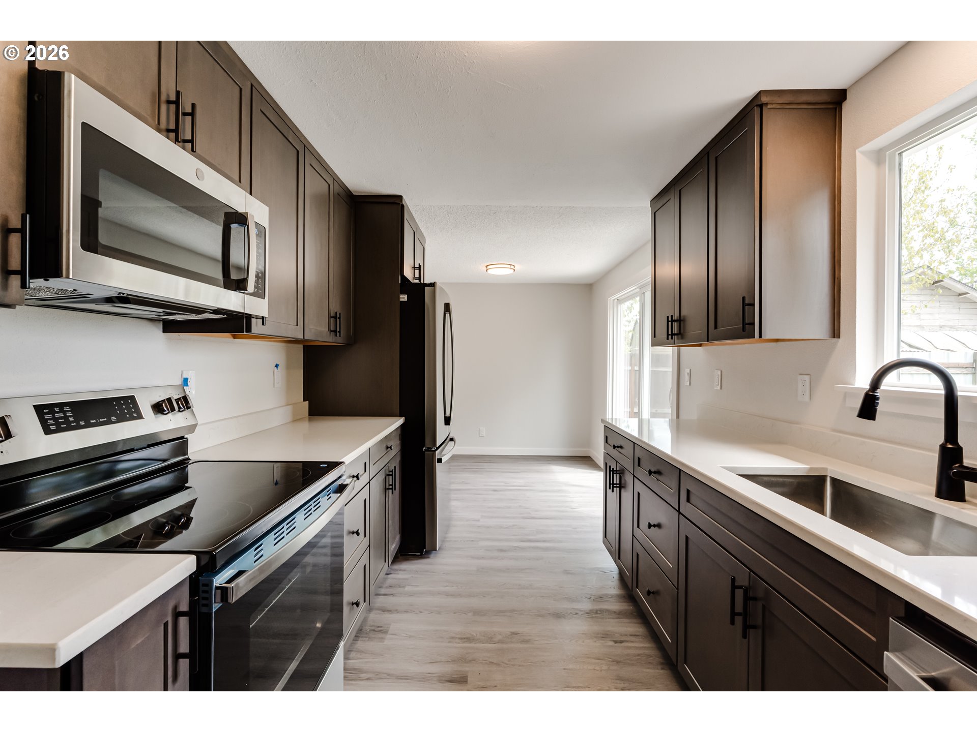 236-238 South 35th Street Springfield, OR 97478 - Photo 17 of 21 Kitchen