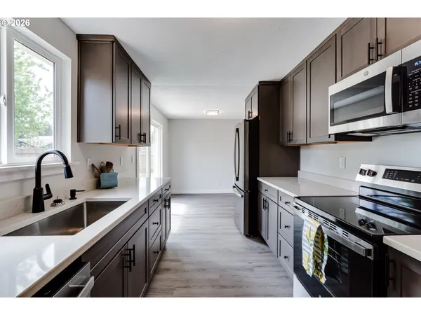 $545,000 | 236-238 South 35th Street, Springfield, OR 97478
