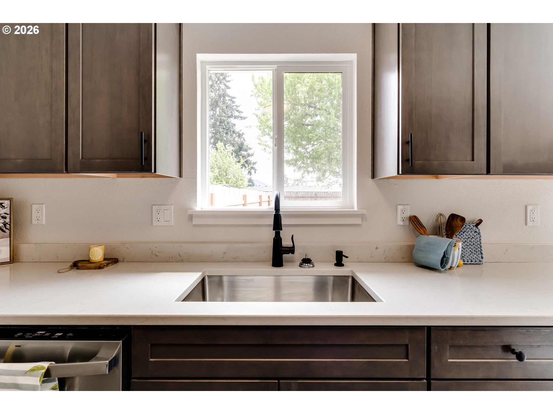 236-238 South 35th Street Springfield, OR 97478 - Photo 7 of 21 Kitchen