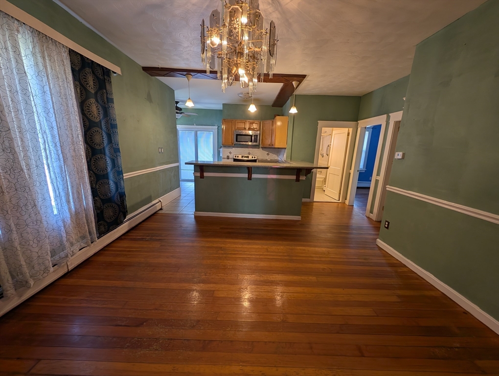 178 County Street Fall River, MA 02723 - Photo 7 of 18