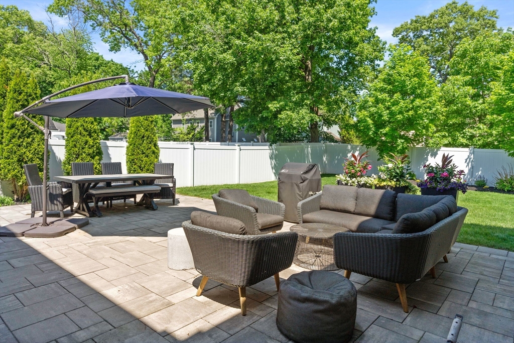 3 Beverly Road Natick, MA 01760 - Photo 2 of 33 Gallery Image 2