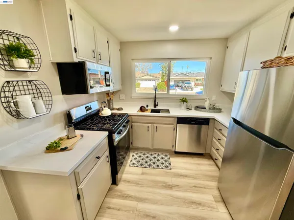 $1,149,000 | 7036 Allegheny Drive, Dublin, CA 94568