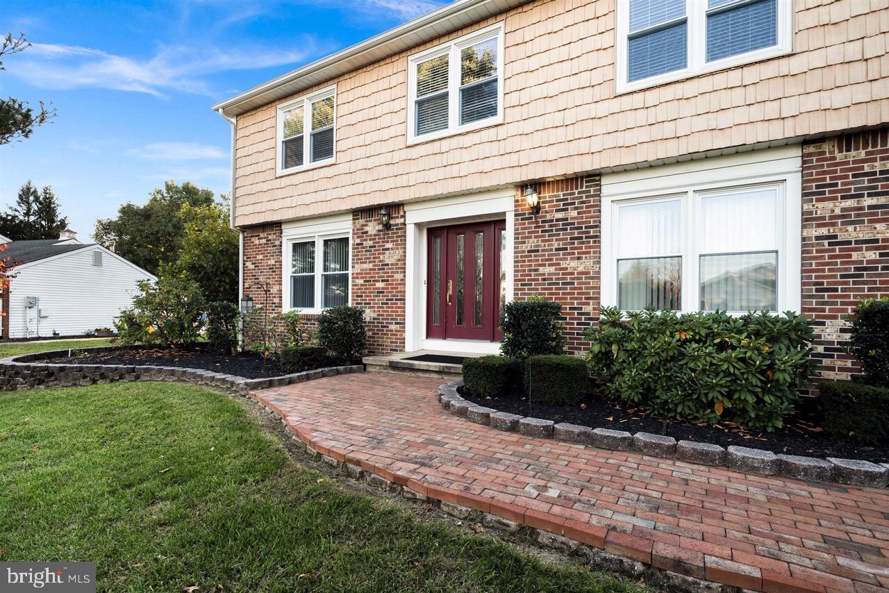 18 Katie Way Hamilton, NJ 08690 - Photo 2 of 29