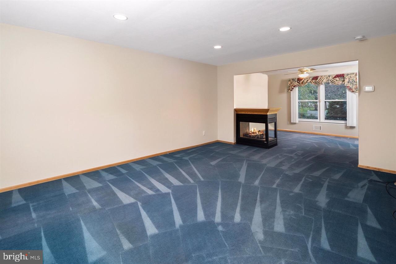 18 Katie Way Hamilton, NJ 08690 - Photo 7 of 29