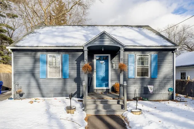 $219,000 | 179 Carver Street, Springfield, MA 01108