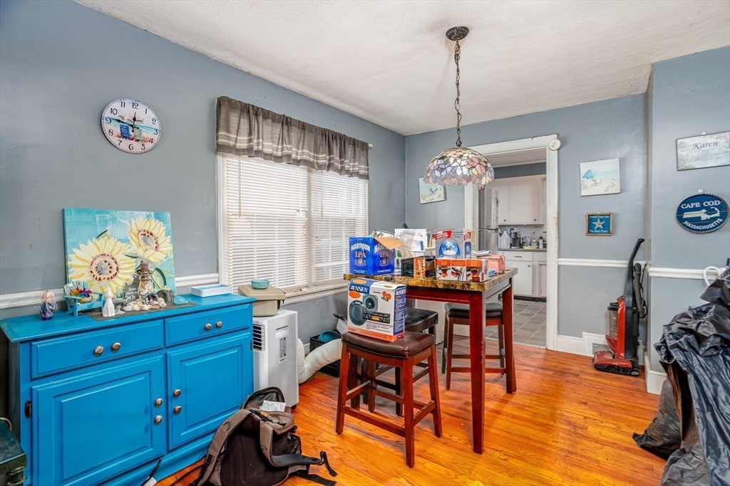 179 Carver Street Springfield, MA 01108 - Photo 14 of 34