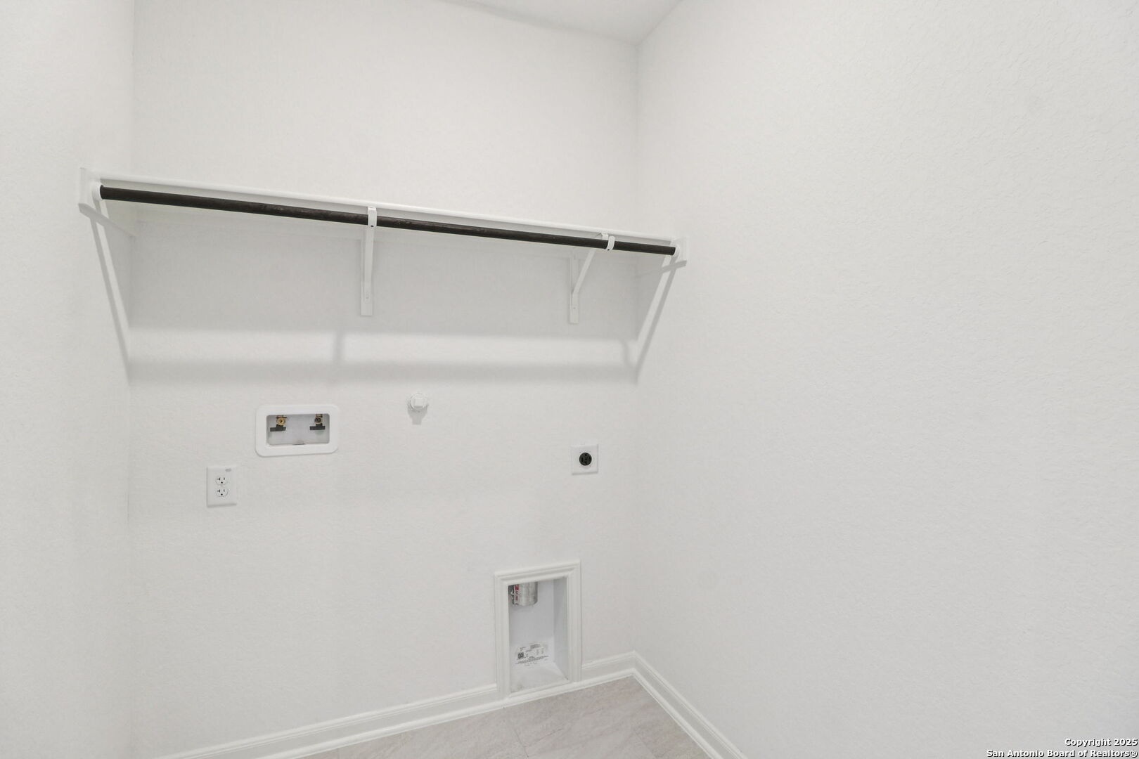 9913 Paladin Ridge San Antonio, TX 78254 - Photo 23 of 34