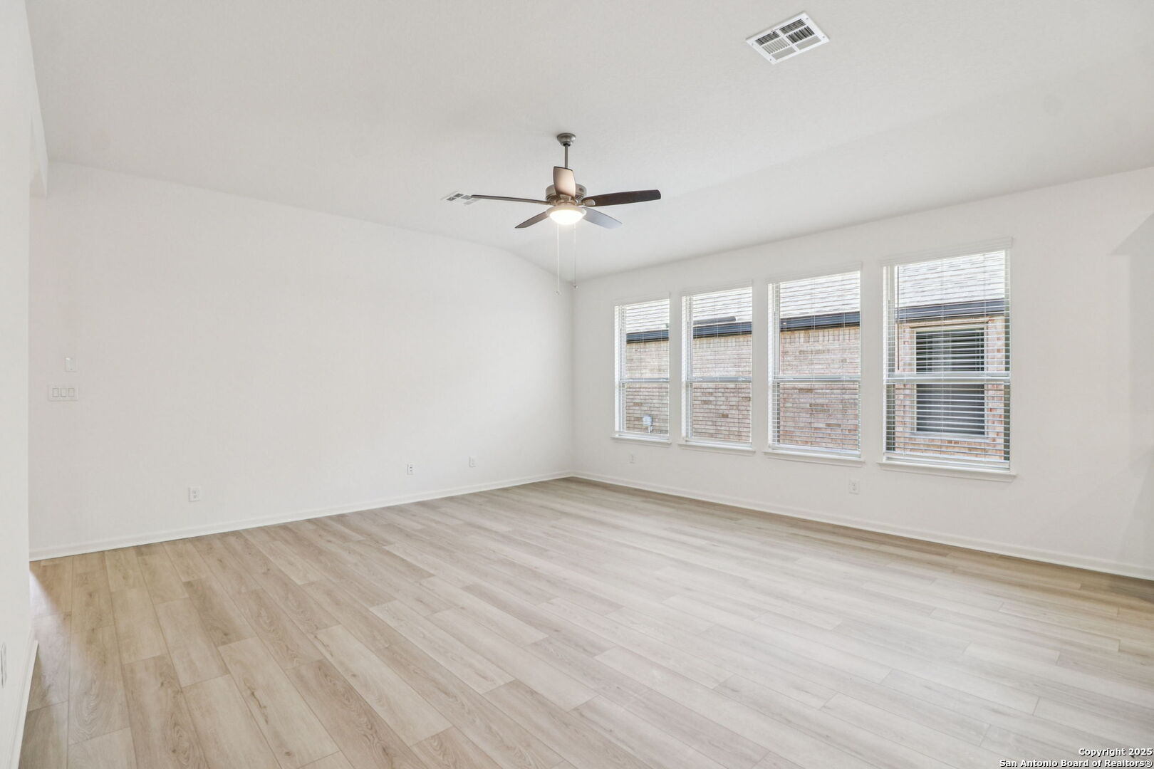 9913 Paladin Ridge San Antonio, TX 78254 - Photo 9 of 34