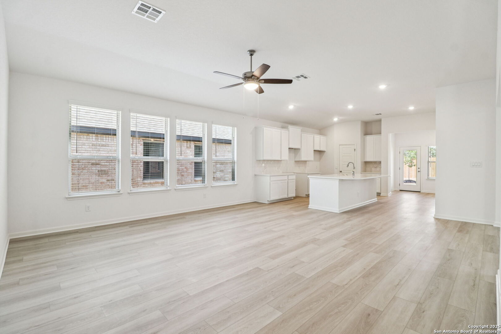 9913 Paladin Ridge San Antonio, TX 78254 - Photo 10 of 34