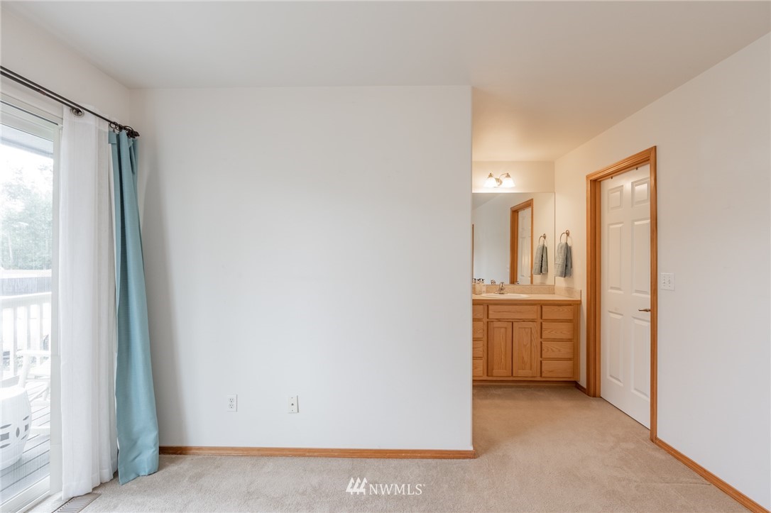 514 North Laventure Road Mount Vernon, WA 98273 - Photo 12 of 40 Gallery Image 12