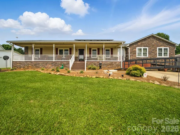$525,000 | 117 Pilots Ridge Drive, Bessemer City, NC 28016