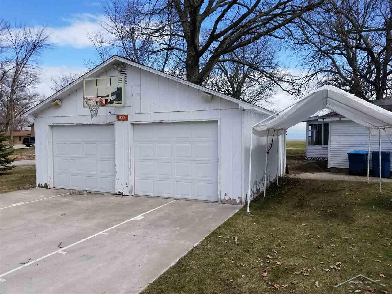 3066 East Newberg Road Pinconning, MI 48650 - Photo 5 of 16 31346283-4.JPG