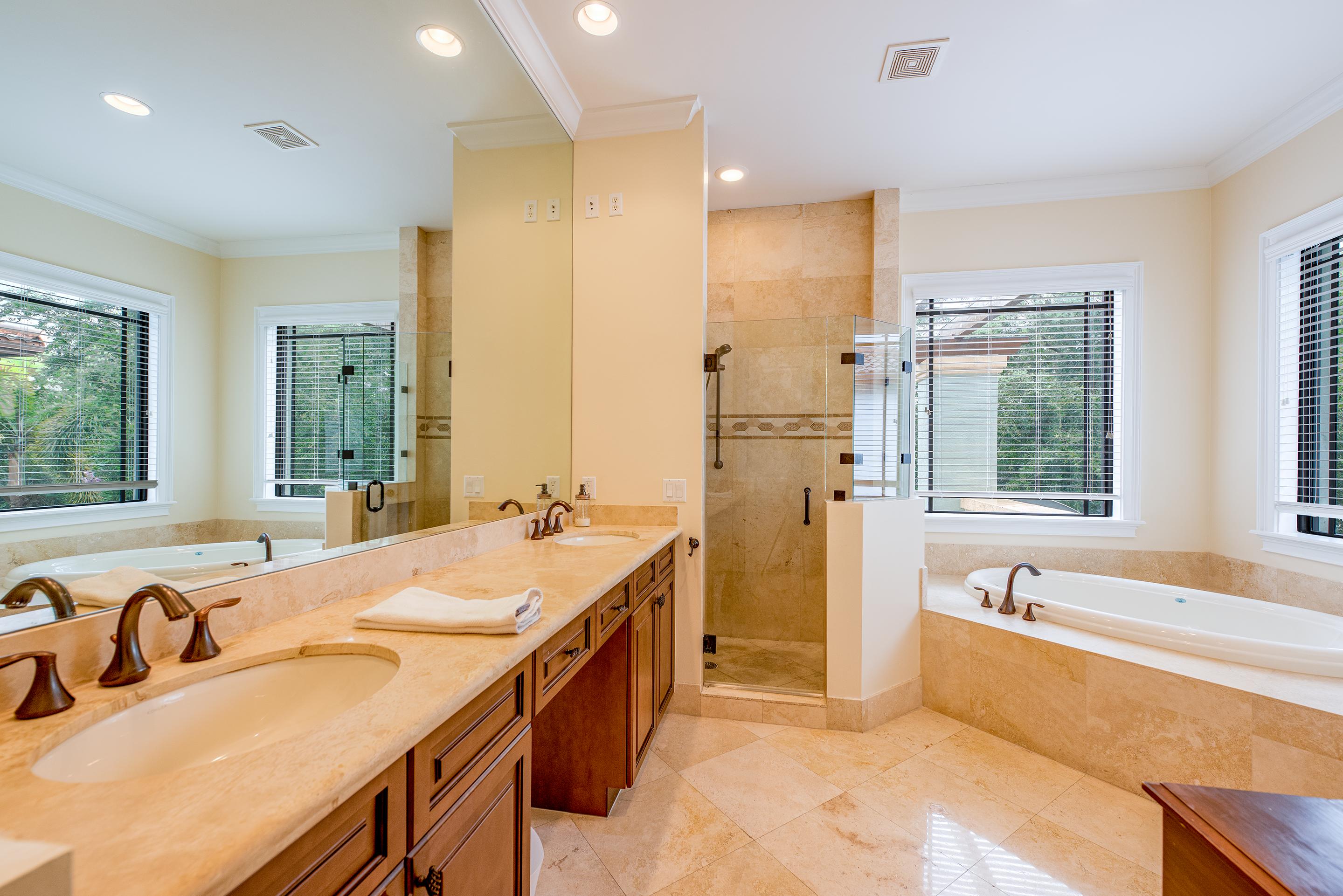 568 Northwest Browning Way Boca Raton, FL 33432 - Photo 22 of 51 Master Bathroom