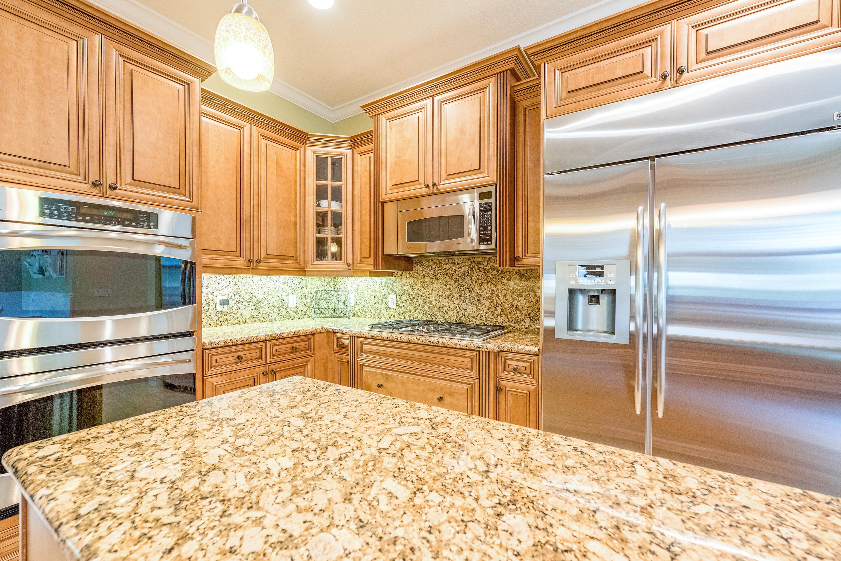 568 Northwest Browning Way Boca Raton, FL 33432 - Photo 6 of 51 Kitchen 2