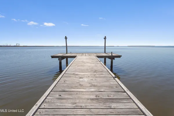 $2,850,000 | 308 Italian Isle Road, Gautier, MS 39553