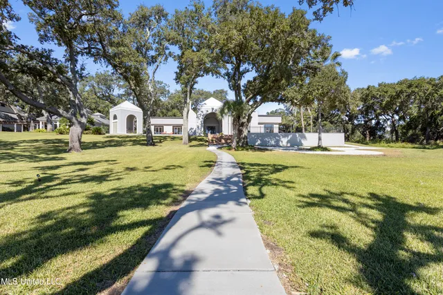 $2,850,000 | 308 Italian Isle Road, Gautier, MS 39553