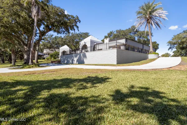 $2,850,000 | 308 Italian Isle Road, Gautier, MS 39553