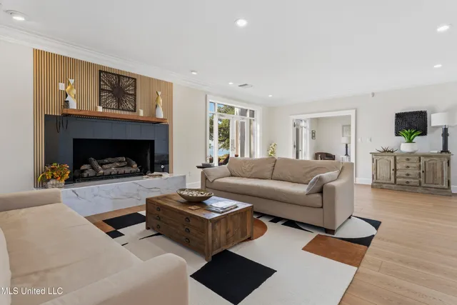 $2,850,000 | 308 Italian Isle Road, Gautier, MS 39553